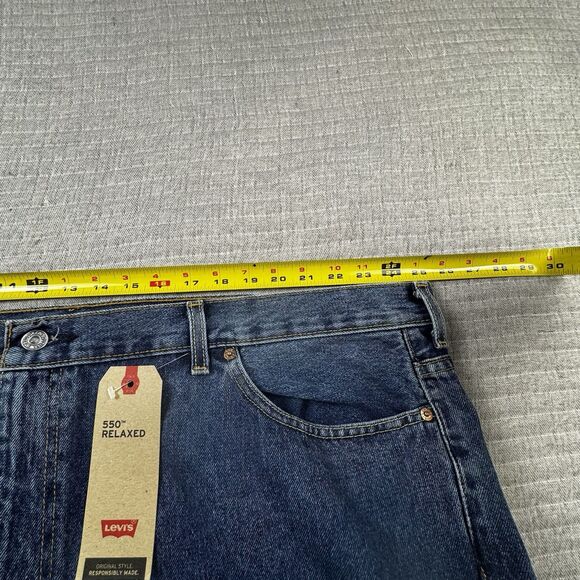 NWT Levis 550 Relaxed Jeans Men 50x32 B&T Tapered Work Denim - Picture 4 of 12